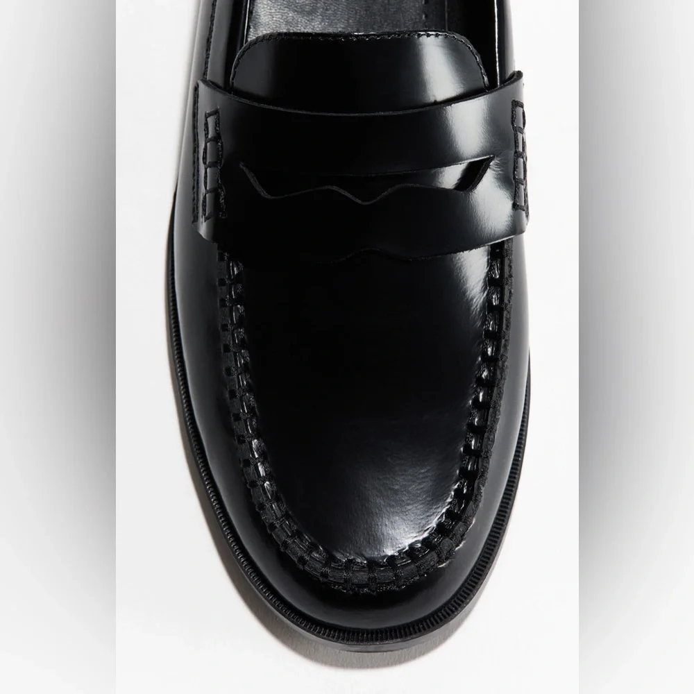 NIB H&M Leather Loafers in Black
